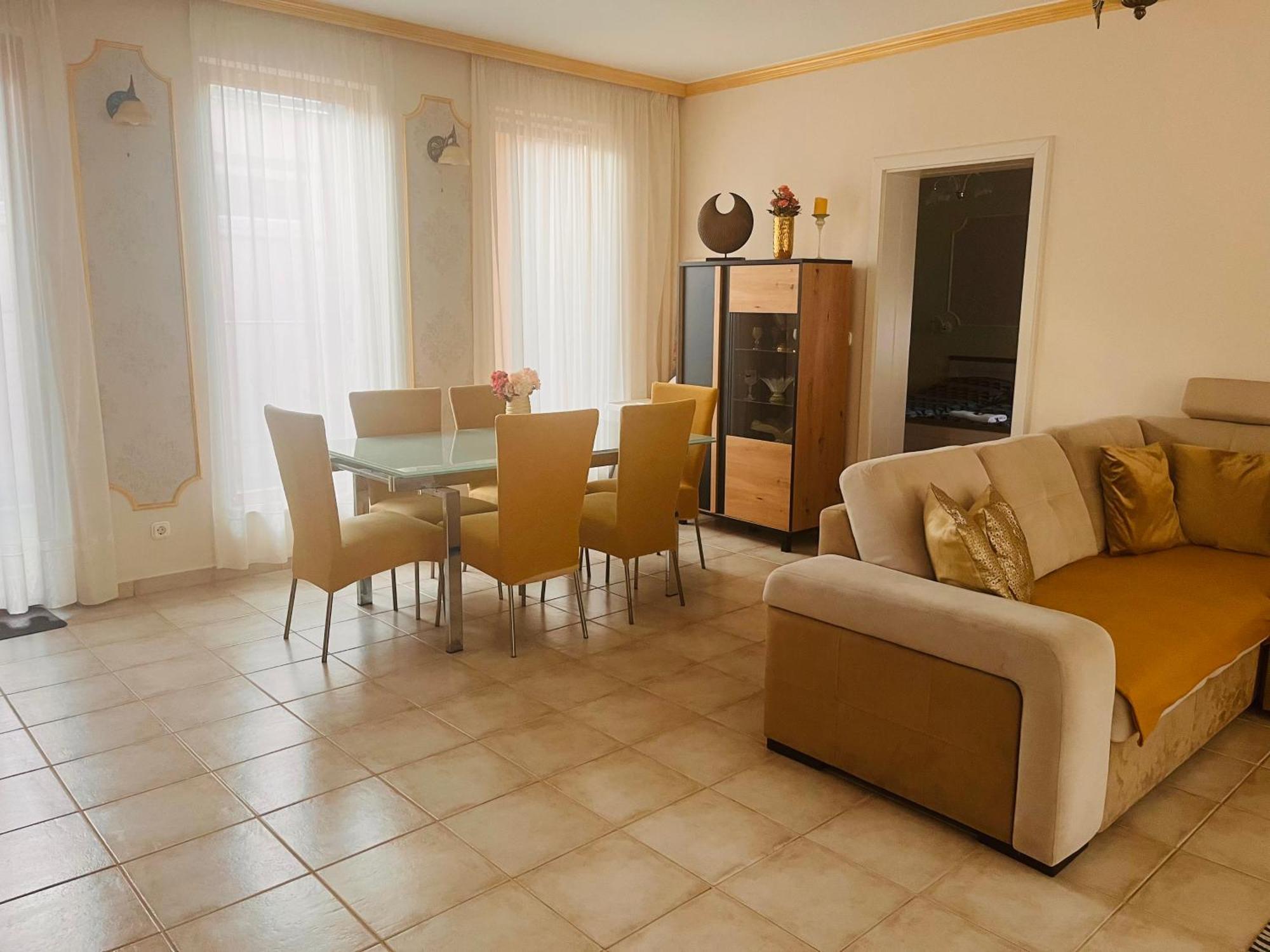 Aqua Azur Apartman Hajdúszoboszló Zewnętrze zdjęcie