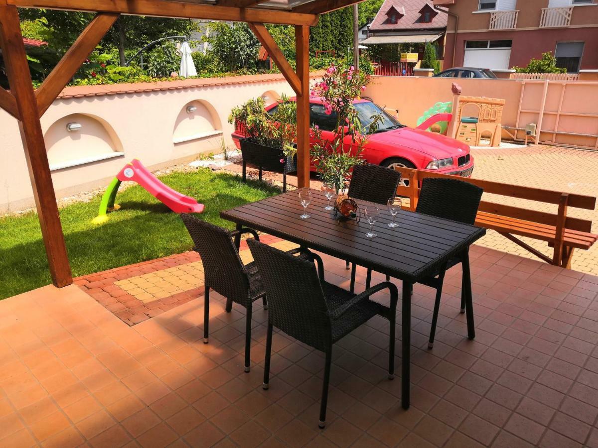 Aqua Azur Apartman Hajdúszoboszló Zewnętrze zdjęcie